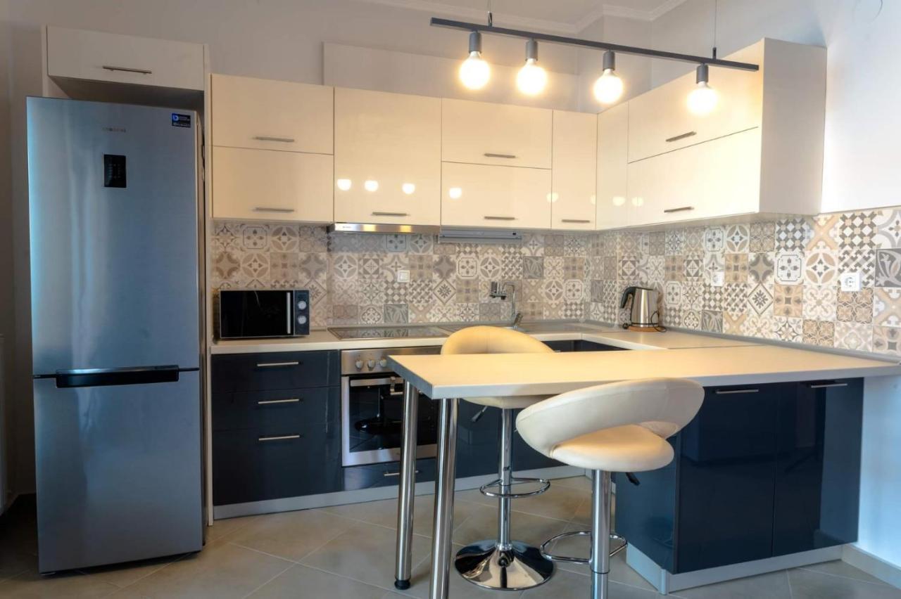 Beautiful & Modern Apartment In Thessaloniki Exterior photo